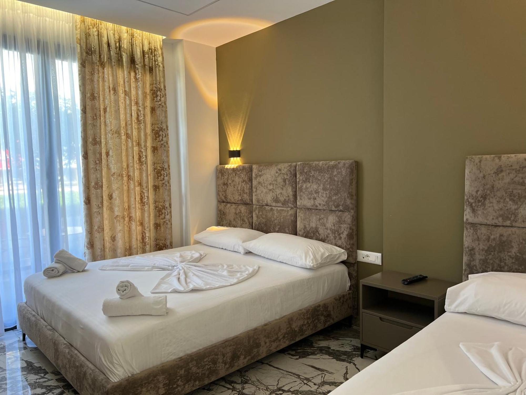 Poseidon Hotel 2 Ksamil Eksteriør billede